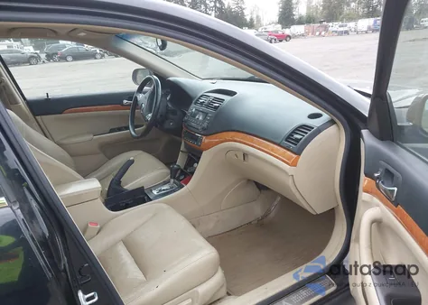 2005 Acura Tsx z USA, uszkodzony, nr VIN JH4CL96865C012034